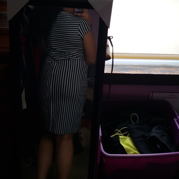 Banana Republic Navy & White Striped Dress sz 12 - Picture 4 of 5